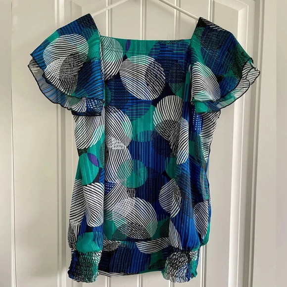 Dress Barn Square Neck Flutter Sleeve Banded Bottom Blouse - Picture 2 of 6